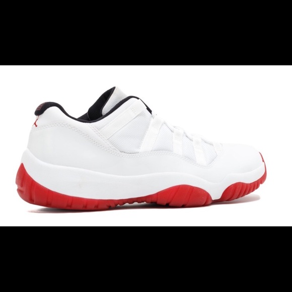 AIR JORDAN 11 RETRO LOW - Picture 3 of 4